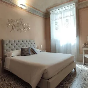 Lo Strullo Italy