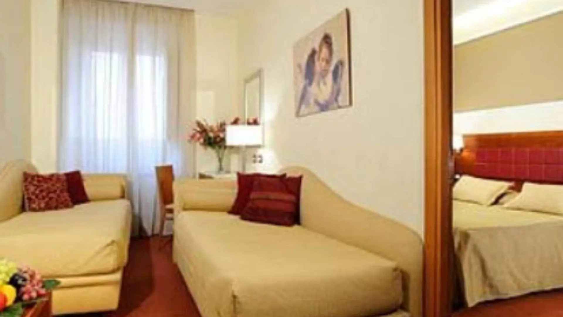 ***  Hotel Madrid Rome Italy